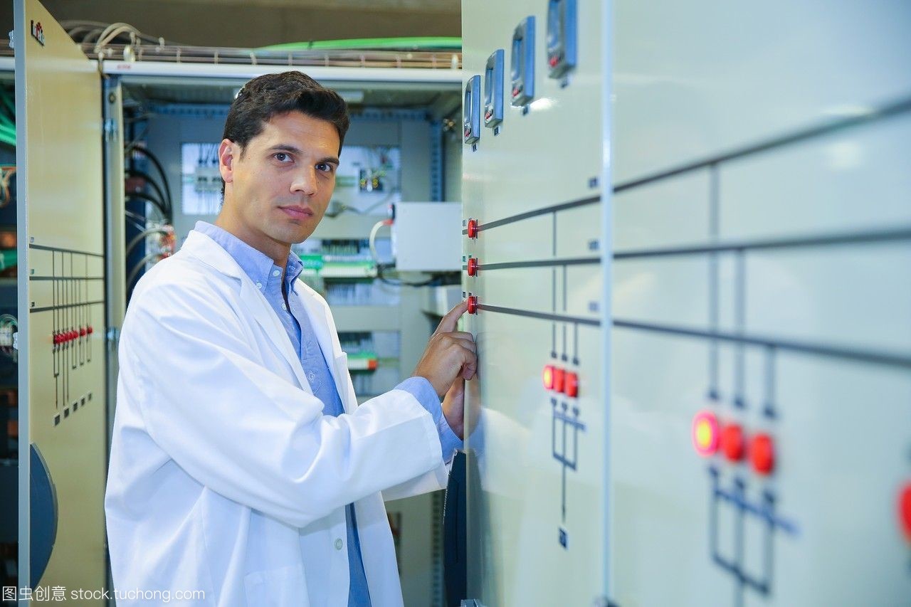 研究員。低壓微網(wǎng)絡(luò)。用于智能電網(wǎng)和智能電表的測試和證書服務(wù)。電力電子設(shè)備認(rèn)證。技術(shù)服務(wù)行業(yè)。tecnaliaresearch&innovationbizkaiabasquecountry,西班牙。